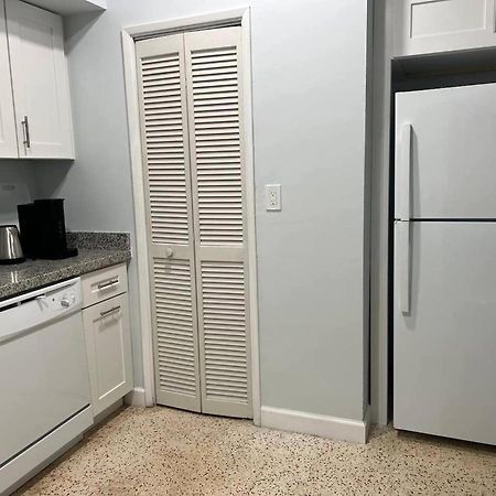 Appartement Work, Rest And Play: Wifi, Tv And Backyard Bliss à North Miami Beach Extérieur photo