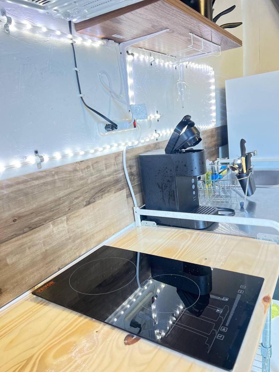 Appartement Work, Rest And Play: Wifi, Tv And Backyard Bliss à North Miami Beach Extérieur photo
