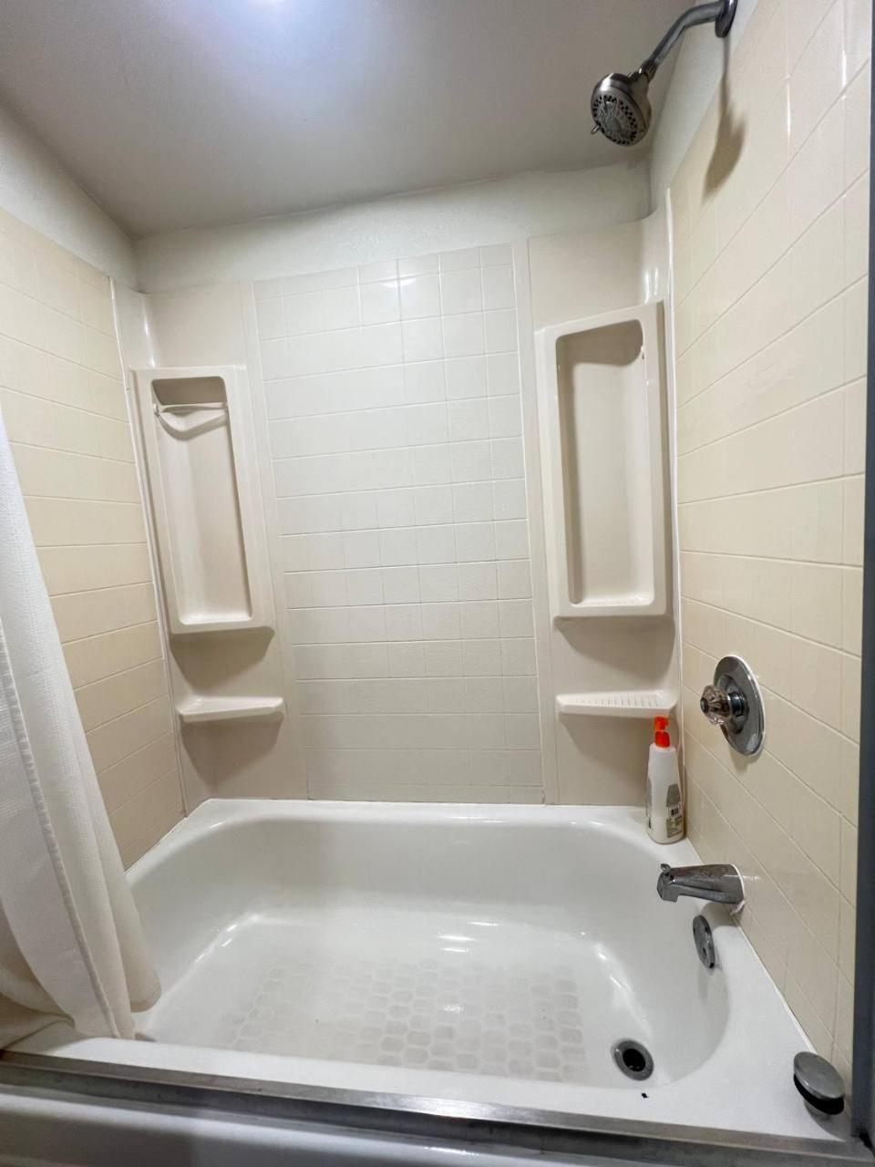 Appartement Work, Rest And Play: Wifi, Tv And Backyard Bliss à North Miami Beach Extérieur photo