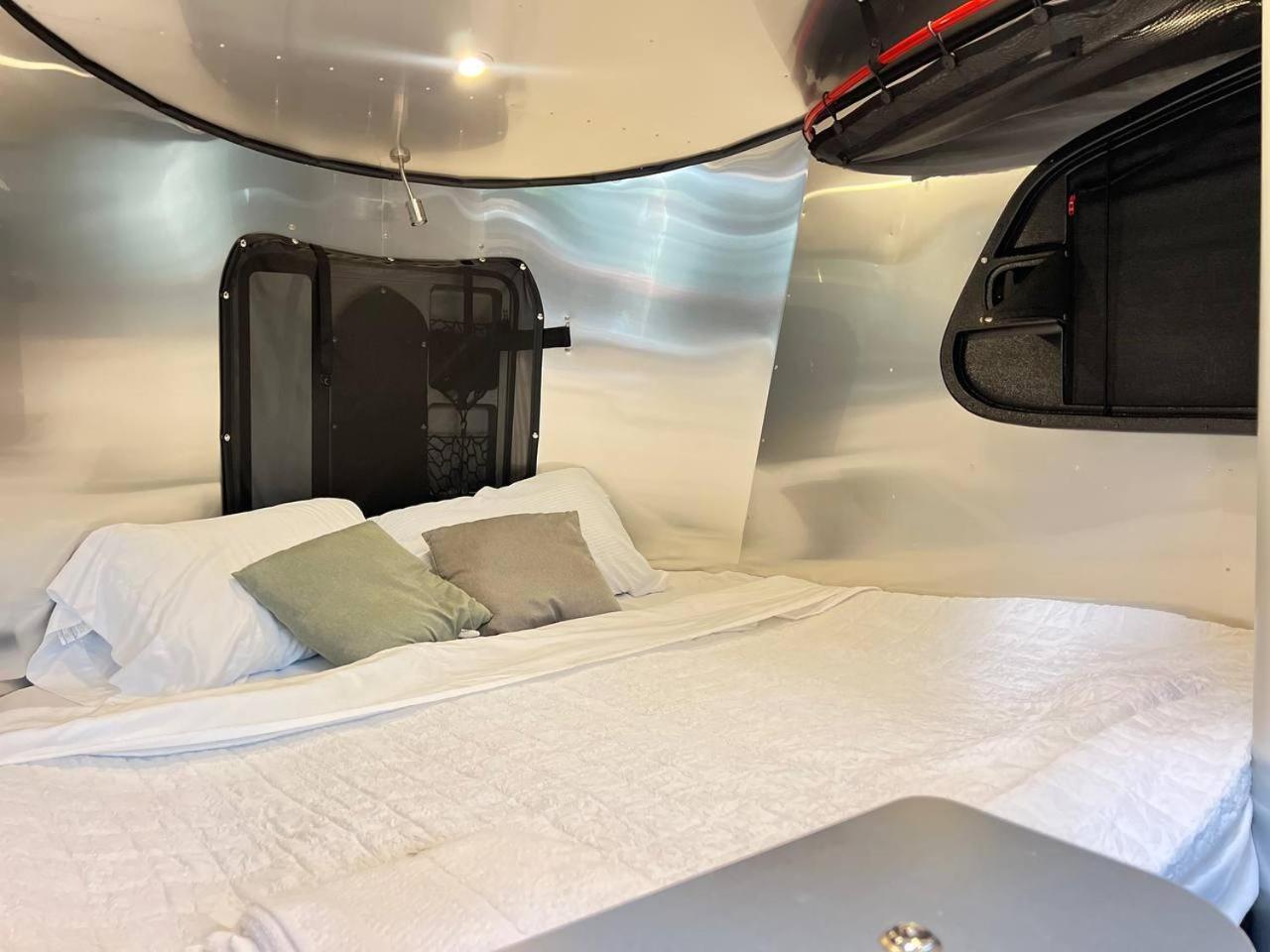 Appartement Work, Rest And Play: Wifi, Tv And Backyard Bliss à North Miami Beach Extérieur photo
